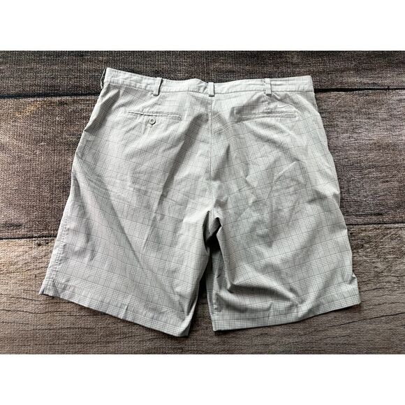Nike Golf Men's Plaid Grey White Shorts Dri-Fit Flat Front SZ 42 Drifit - Picture 5 of 8